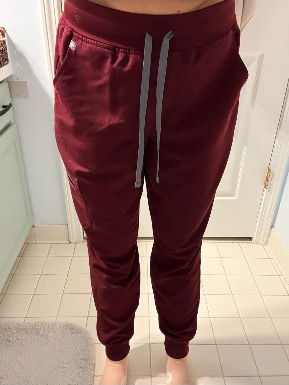 Fabletics Women's Burgundy Jogger Scrub Pants with Gray Drawstring